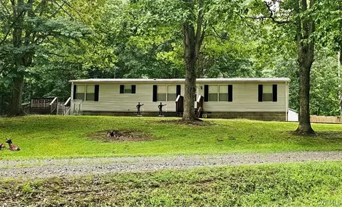 595 Dogwood Acres Rd, Bumpass, VA 23024
