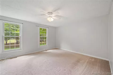 6769 Hilltop Dr, Gloucester, VA 23061 photo 18