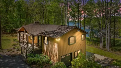 194 Becky Ct, Bumpass, VA 23024