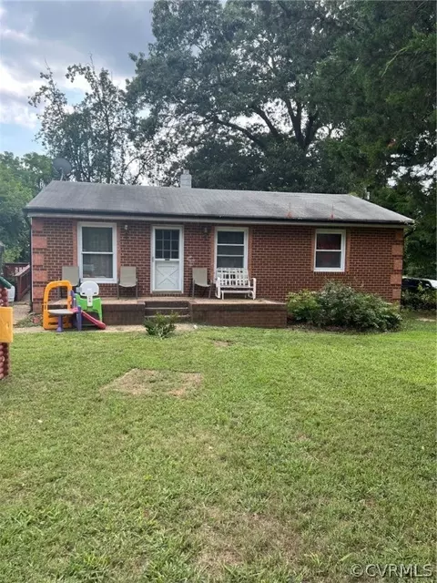 8900 Otterburn Rd, Amelia Court House, VA 23002