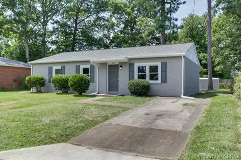 125 Delmar Ln, Newport News, VA 23602