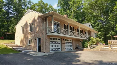 11653 Holly Hill Rd, Chester, VA 23831