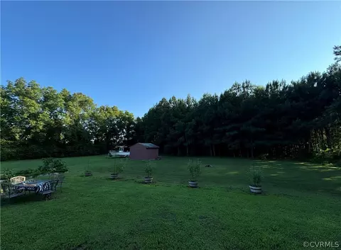 8386 Colonial Trl, Surry, VA 23883 photo 5