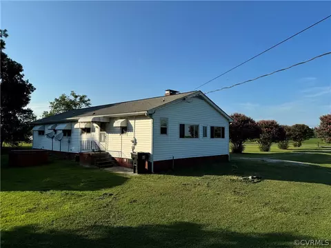 8386 Colonial Trl, Surry, VA 23883 photo 2