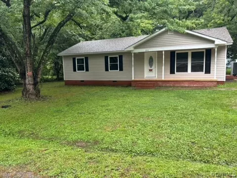 211 Belvidere St, Waverly, VA 23890