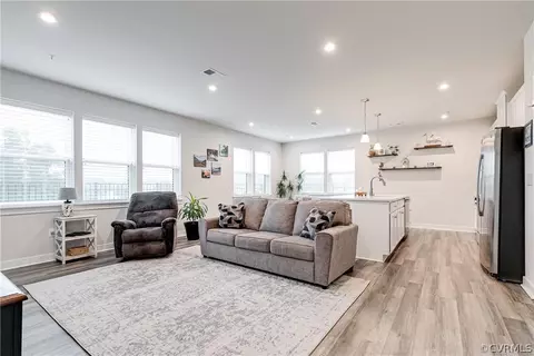 4000 Maze Runner Dr #105, Midlothian, VA 23112