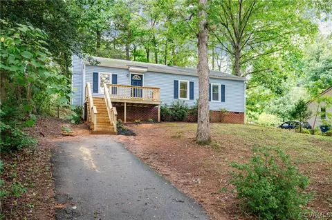 3018 Speeks Dr, Midlothian, VA 23112 photo 1