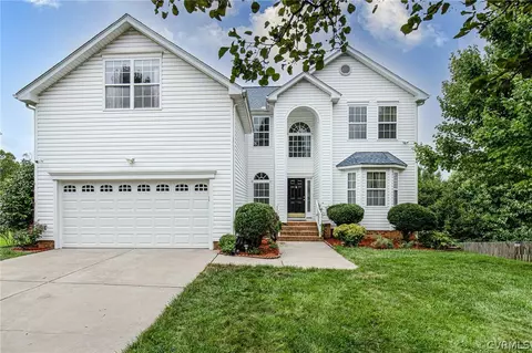 13154 Stockleigh Dr, Chester, VA 23831