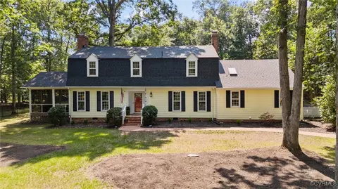 2210 Kings Lynn Rd, Midlothian, VA 23113