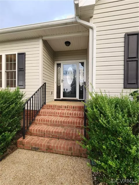 7696 E River Rd, King William, VA 23086 photo 2