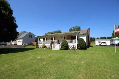 8329 Shane Edmonds Ln, Mechanicsville, VA 23111