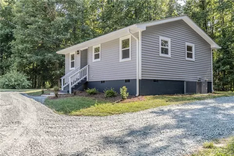 4001 Stage Junction Rd, Columbia, VA 23038