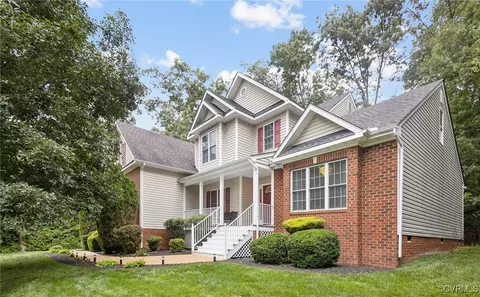 8612 Woodshill Ct, North Chesterfield, VA 23235
