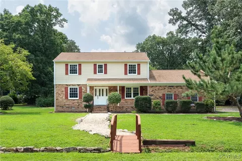 11420 Driscoll Rd, Chester, VA 23831