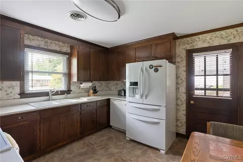 4709 Overlea Dr, Midlothian, VA 23112 photo 9
