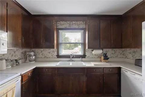 4709 Overlea Dr, Midlothian, VA 23112 photo 10