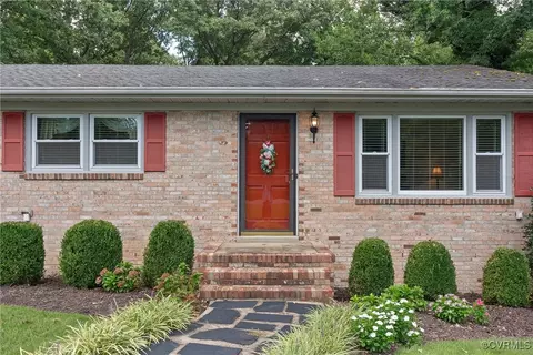 4709 Overlea Dr, Midlothian, VA 23112 photo 2