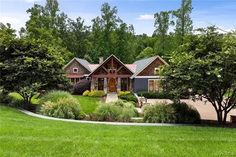 2749 Royal Crest Dr, Midlothian, VA 23113 photo 2