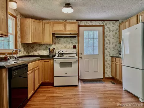 Kitchen - 271 Corrotoman Dr, Lancaster, VA 22503 photo 1 of 2