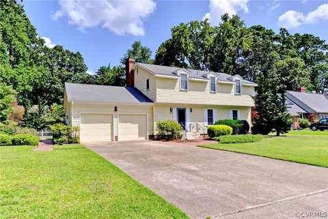 65 James Landing Rd, Newport News, VA 23606