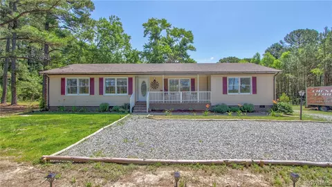1694 Rolling Acres Rd, Emporia, VA 23847