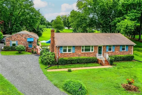3807 Iroquois East Cir, Sandston, VA 23150