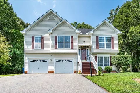 2766 Knobbly Ct, Chester, VA 23831