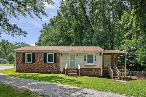 2957 Broad Street Rd, Gum Spring, VA 23065