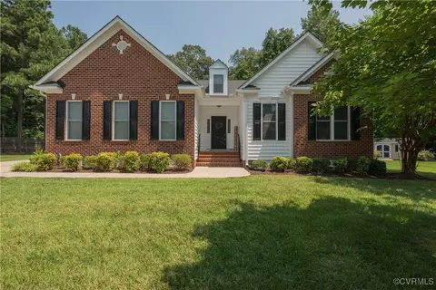 8004 Frostick Ct, Richmond, VA 23227