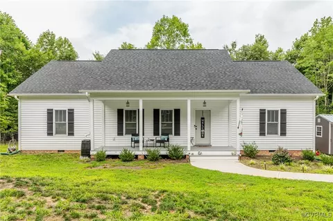222 Agee Ln, Cumberland, VA 23040