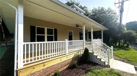 134 Archer Ave, Colonial Heights, VA 23834