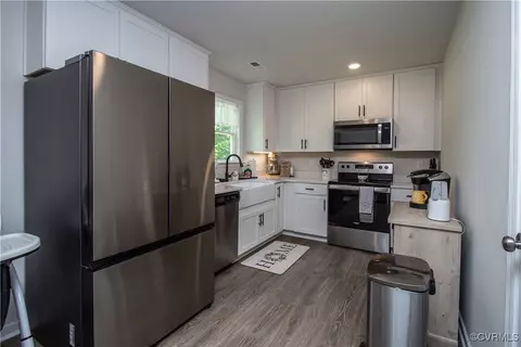 15801 Harrowgate Rd, Chester, VA 23831 photo 6