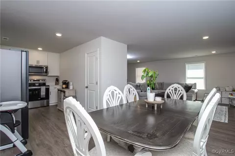 15801 Harrowgate Rd, Chester, VA 23831 photo 11
