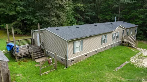 13649 George Wash Memorial Hwy, Saluda, VA 23149