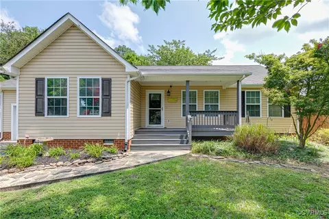 16109 Gary Ave, Chester, VA 23831