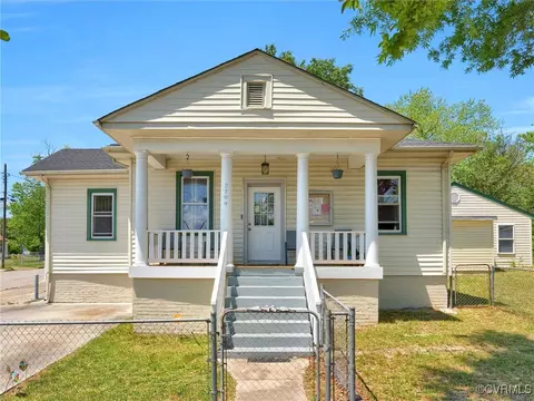 2709 Oaklawn Blvd, Hopewell, VA 23860
