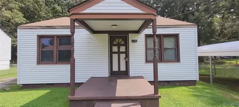 1403 Roanoke Ave, Hopewell, VA 23860
