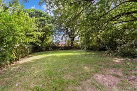 Exterior - 2206 Wright Ave, Richmond, VA 23224 photo 3 of 6