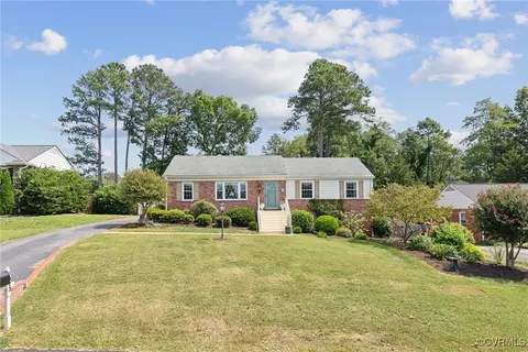 523 Cedarbrooke Ln, Henrico, VA 23229