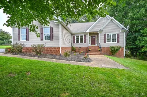 97 Carlton Ct, Aylett, VA 23009