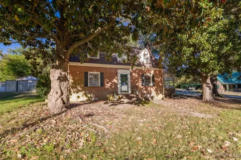 Exterior - 225 E 6th Ave, Kenbridge, VA 23944 photo 5 of 5