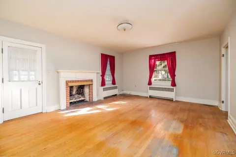 Living - 225 E 6th Ave, Kenbridge, VA 23944 photo 1 of 1