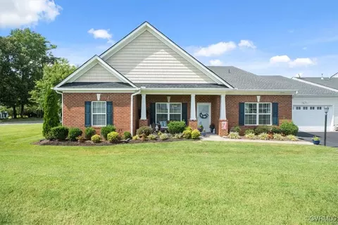 7506 Dress Blue Dr, Mechanicsville, VA 23116