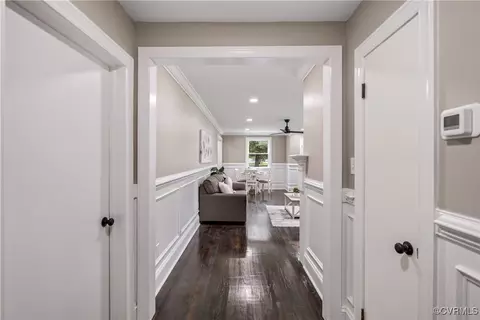 Entry Way - 5748 Warwick Rd, Richmond, VA 23224 photo 3 of 4