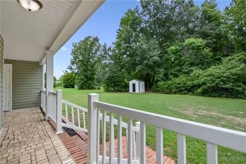 Exterior - 5748 Warwick Rd, Richmond, VA 23224 photo 8 of 11