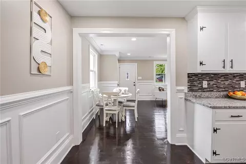 Entry Way - 5748 Warwick Rd, Richmond, VA 23224 photo 1 of 4
