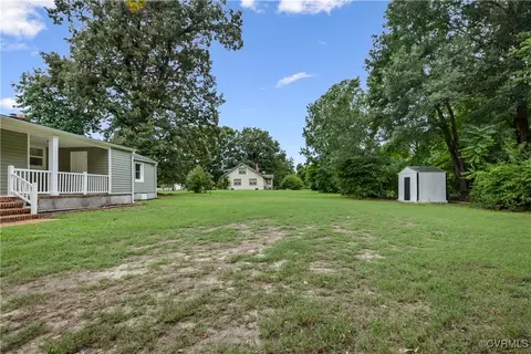 Exterior - 5748 Warwick Rd, Richmond, VA 23224 photo 10 of 11