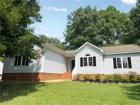 6507 Arbor Landing Dr, Chester, VA 23831