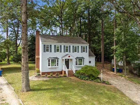 922 Glenhaven Rd, North Chesterfield, VA 23236