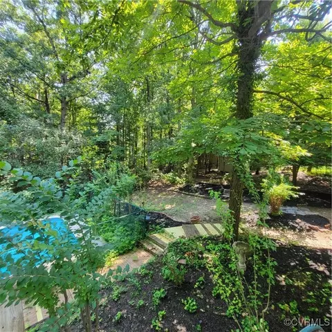 Exterior - 11231 Eagle Point Rd, Chester, VA 23831 photo 5 of 12
